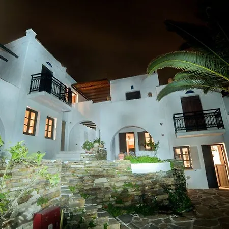 Nastasia Village 아파트호텔 2*