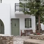 Nastasia Village Hotel apartamentowy 2*