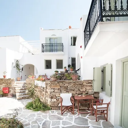 Nastasia Village شقة فندقية Naxos City