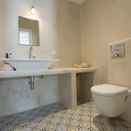 Nastasia Village Aparthotel 2*